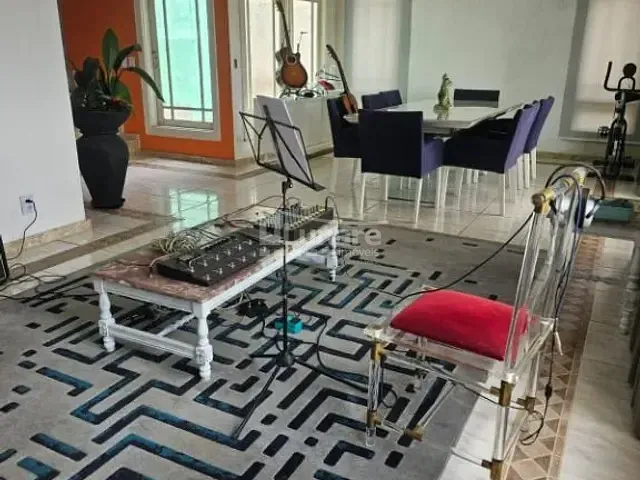 Sobrado com 600m² 6 quartos e 5 banheiros, à venda, no bairro Jardim Aracy em Mogi das Cruzes