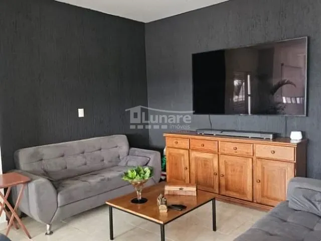 Sobrado com 600m² 6 quartos e 5 banheiros, à venda, no bairro Jardim Aracy em Mogi das Cruzes
