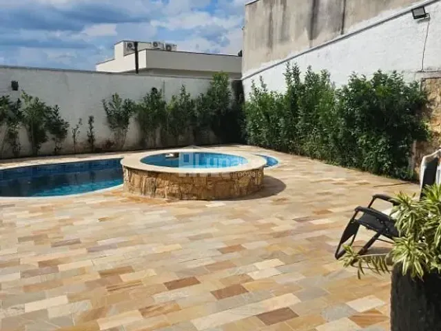 Sobrado com 600m² 6 quartos e 5 banheiros, à venda, no bairro Jardim Aracy em Mogi das Cruzes