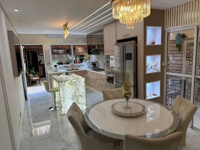 Sobrado com 125m² 3 quartos e 2 banheiros, à venda, no bairro Jardim Guapituba em Mauá
