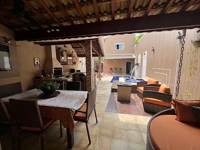 Sobrado com 279m² 2 quartos e 4 banheiros, à venda, no bairro Vila Assis Brasil em Mauá
