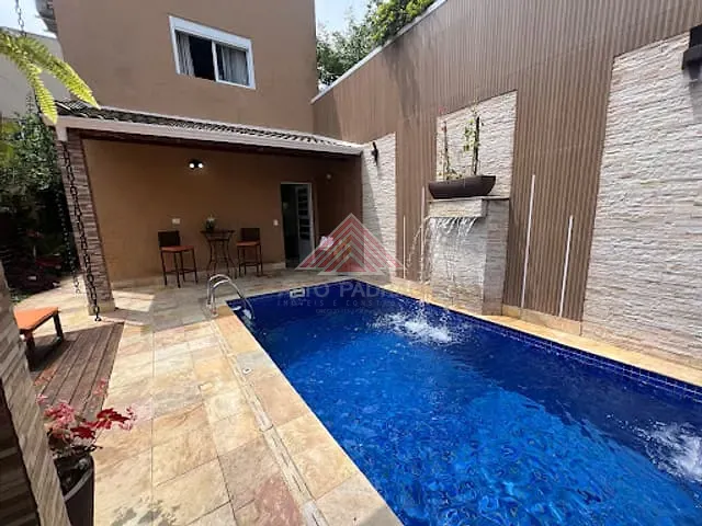 Sobrado com 279m² 2 quartos e 4 banheiros, à venda, no bairro Vila Assis Brasil em Mauá
