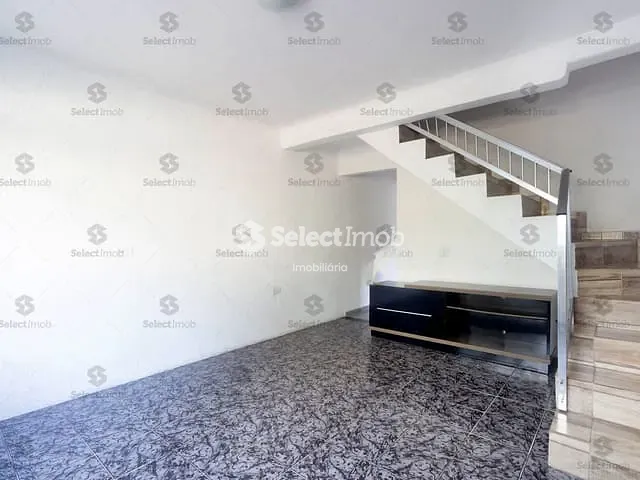 Sobrado com 177m² 3 quartos e 2 banheiros, à venda, no bairro Parque Boa Esperança em Mauá