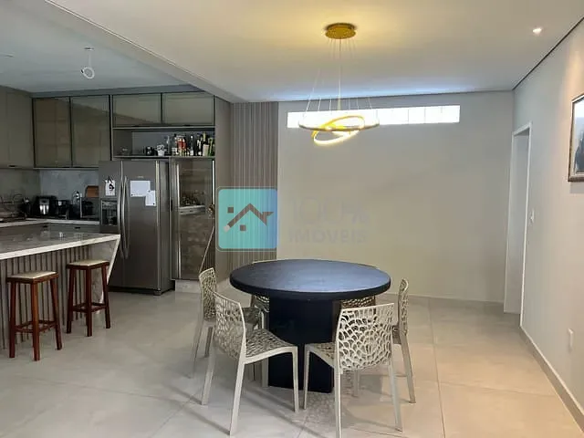 Sobrado 4 quartos e 6 banheiros, à venda, no bairro Bosque dos Eucaliptos em São José dos Campos