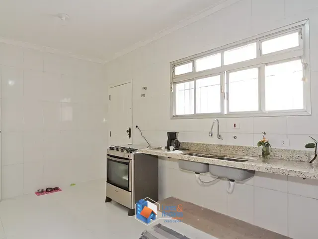 Sobrado com 310m² 4 quartos e 4 banheiros, à venda, no bairro Parque São Domingos em São Paulo