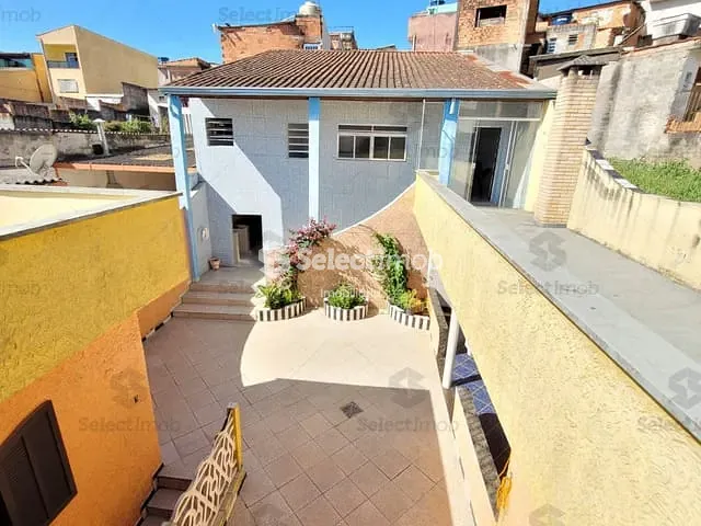 Sobrado com 354m² 4 quartos e 4 banheiros, à venda, no bairro Jardim Itapark em Mauá