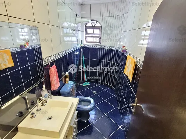 Sobrado com 354m² 4 quartos e 4 banheiros, à venda, no bairro Jardim Itapark em Mauá