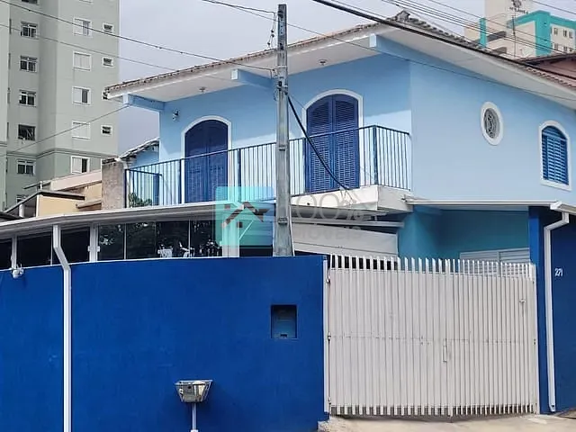 Sobrado 3 quartos e 4 banheiros, à venda, no bairro Jardim Uirá em São José dos Campos
