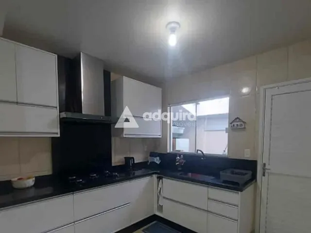 Sobrado com 75m² 2 quartos e 1 banheiro, à venda, no bairro Nova Rússia em Ponta Grossa