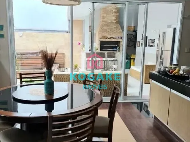 Sobrado com 250m² 4 quartos e 5 banheiros, à venda, no bairro Urbanova em São José dos Campos