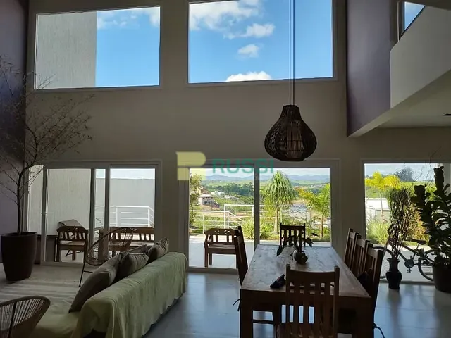 Sobrado com 1581m² 3 quartos e 5 banheiros, à venda, no bairro Zona de Adensamento Restrito (ZAR) em Jacareí