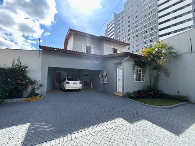 Sobrado Semimobiliado à Venda, 3 quartos sendo 1 suíte, Vaga de garagem, Condomínio Residencial Pinheiro, Bairro Estrela.