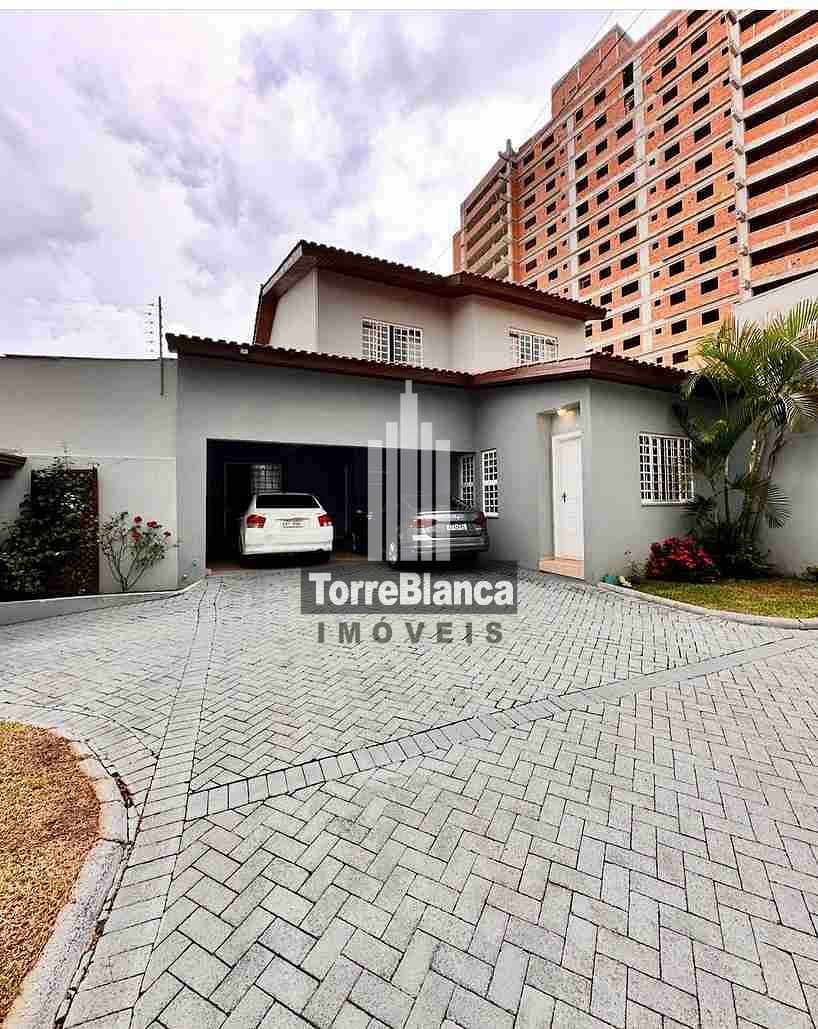 Sobrado à venda com 3 quartos, 173m² - Foto 1