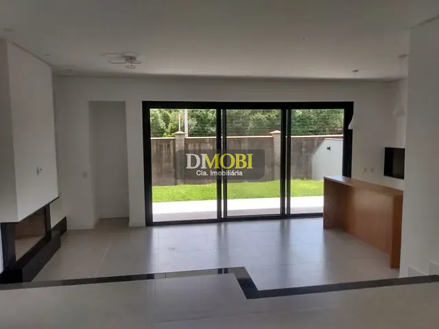 Sobrado com 317m² 3 quartos e 4 banheiros, para alugar, no bairro São Vicente em Gravataí