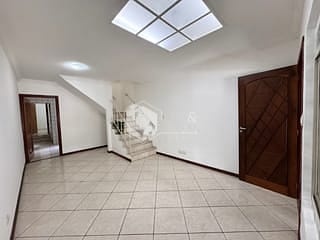 Foto do Sobrado-Sobrado para venda em Jaguaré com 4 quartos, sendo 1 suíte, 101m²