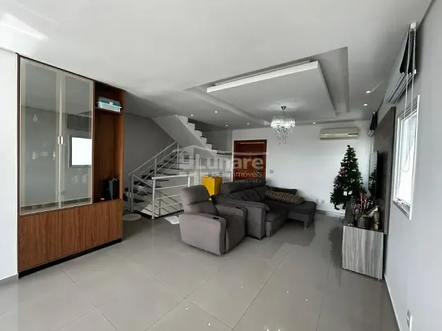 Sobrado com 267m² 4 quartos e 4 banheiros, à venda, no bairro Fazenda Rodeio em Mogi das Cruzes