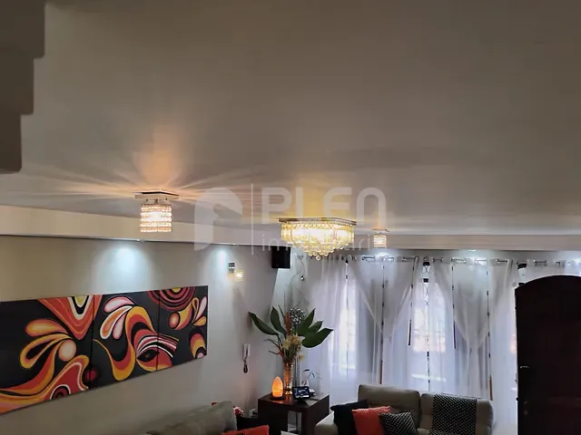 Sobrado com 262m² 3 quartos e 5 banheiros, à venda, no bairro Vila Mazzei em São Paulo