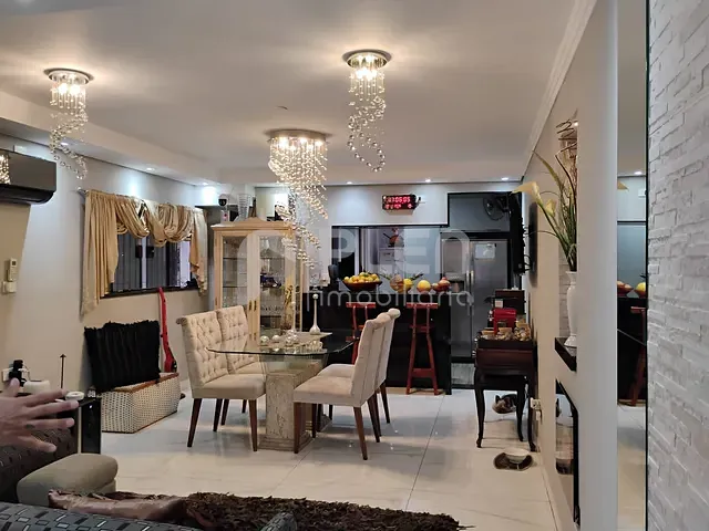 Sobrado com 262m² 3 quartos e 5 banheiros, à venda, no bairro Vila Mazzei em São Paulo