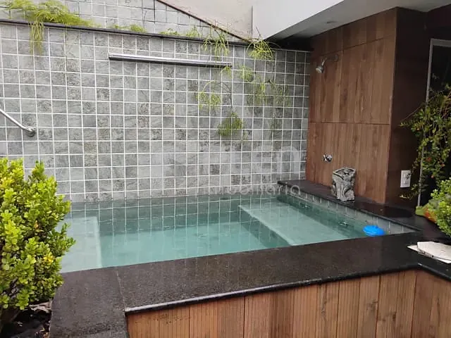 Sobrado com 262m² 3 quartos e 5 banheiros, à venda, no bairro Vila Mazzei em São Paulo