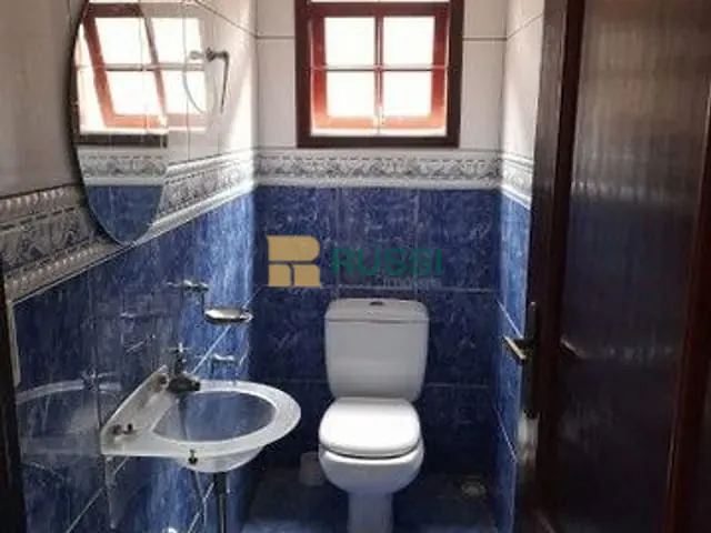 Sobrado com 150m² 3 quartos e 2 banheiros, à venda, no bairro Jardim Valparaíba em São José dos Campos