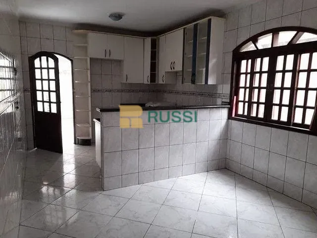 Sobrado com 150m² 3 quartos e 2 banheiros, à venda, no bairro Jardim Valparaíba em São José dos Campos