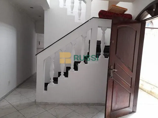 Sobrado com 150m² 3 quartos e 2 banheiros, à venda, no bairro Jardim Valparaíba em São José dos Campos