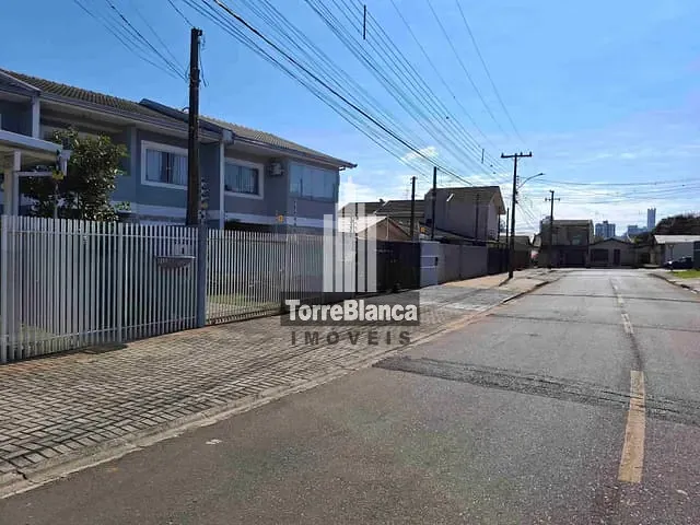 Sobrado com 218m² 3 quartos e 3 banheiros, à venda, no bairro Oficinas em Ponta Grossa