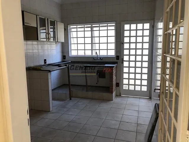 Sobrado com 380m² 4 quartos e 3 banheiros, à venda, no bairro Vila Georgina em Indaiatuba