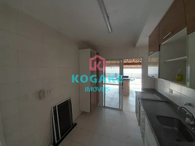 Sobrado com 250m² 3 quartos e 3 banheiros, à venda, no bairro Loteamento Villa Branca em Jacareí