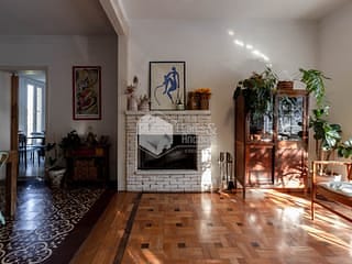 Foto do Sobrado-Sobrado para venda em Sumaré com 4 quartos, sendo 2 suítes, 253m²