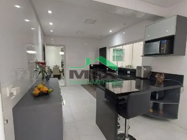 Sobrado com 200m² 3 quartos e 4 banheiros, à venda, no bairro Taboão em São Bernardo do Campo