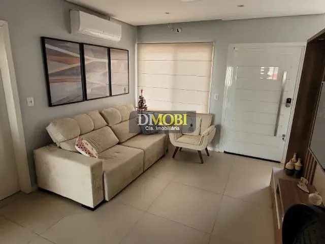Sobrado com 135m² 2 quartos e 2 banheiros, à venda, no bairro Jansen em Gravataí