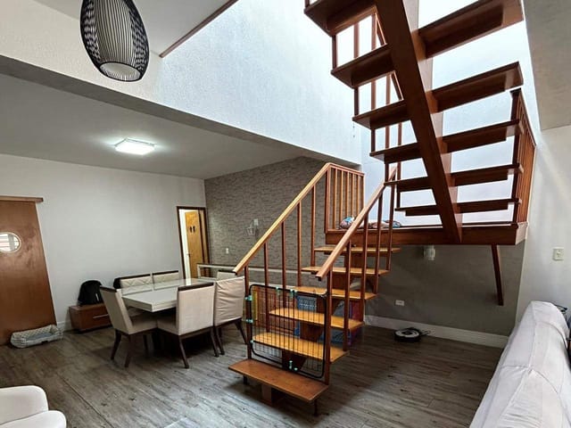 Sobrado com 243m² 3 quartos e 5 banheiros, à venda, no bairro Vila Mariana em São Paulo