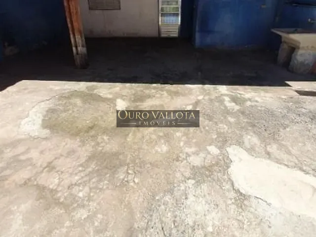 Sobrado com 250m² 3 quartos e 2 banheiros, à venda, no bairro Jardim Nova Esperança em Francisco Morato
