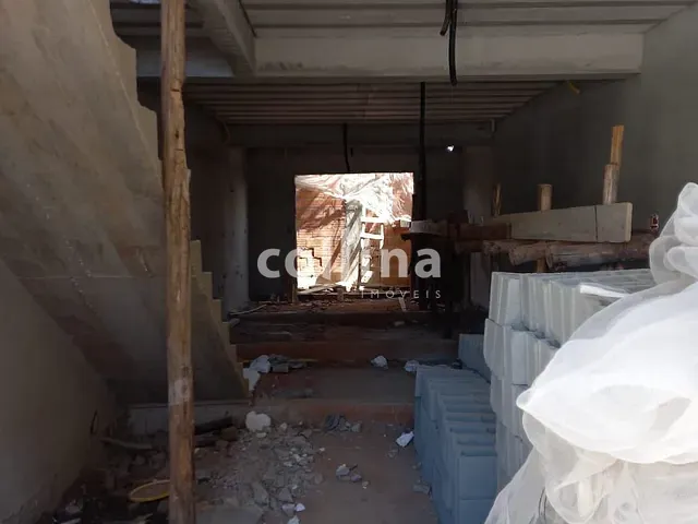 Sobrado com 162m² 3 quartos e 2 banheiros, à venda, no bairro Umuarama em Osasco