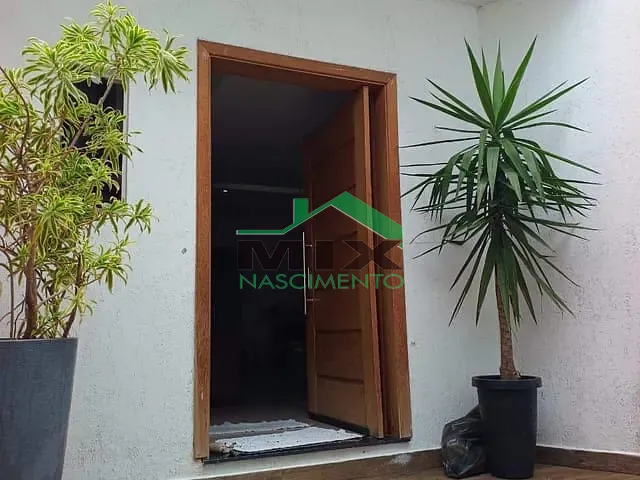 Sobrado com 135m² 2 quartos e 2 banheiros, para alugar, no bairro Taboão em Diadema