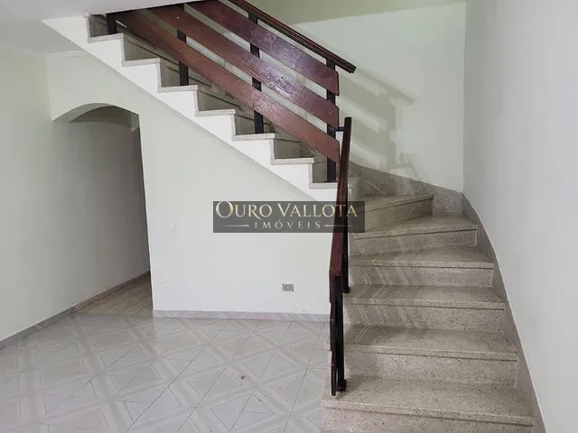 Sobrado com 180m² 3 quartos e 5 banheiros, à venda, no bairro Parque São Lucas em São Paulo