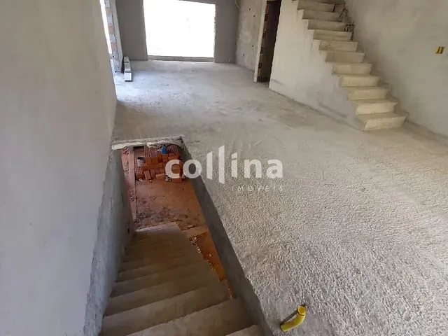 Sobrado com 220m² 3 quartos e 3 banheiros, à venda, no bairro Umuarama em Osasco