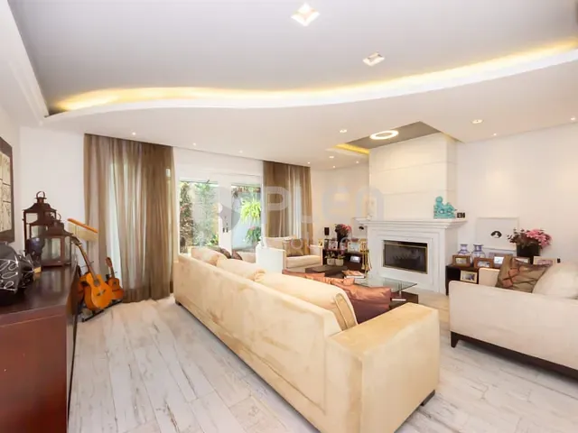 Sobrado com 290m² 3 quartos e 5 banheiros, à venda, no bairro Campo Belo em São Paulo