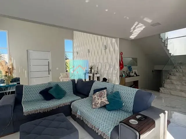 Sobrado com 500m² 3 quartos e 5 banheiros, à venda, no bairro Condomínio Residencial Alphaville II em São José dos Campos