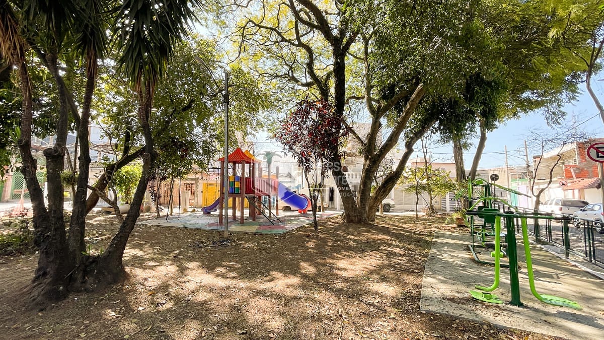 Sobrado à venda com 3 quartos, 164m² - Foto 58