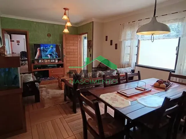 Sobrado com 200m² 4 quartos e 3 banheiros, à venda, no bairro Taboão em São Bernardo do Campo
