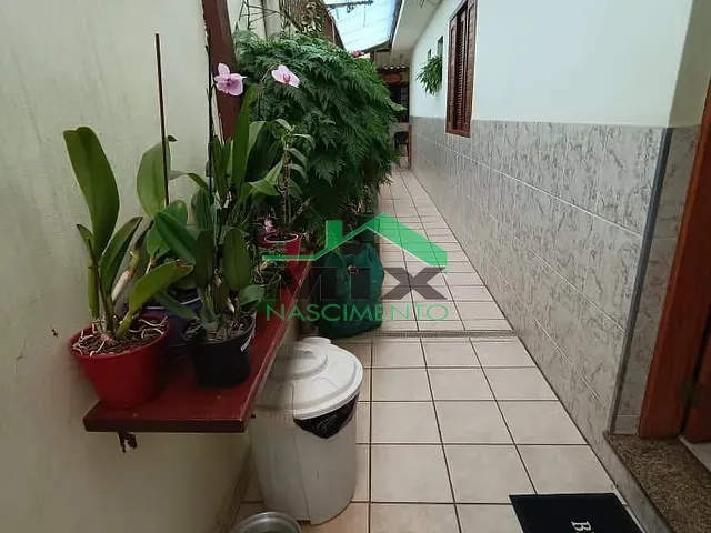 Sobrado com 200m² 4 quartos e 3 banheiros, à venda, no bairro Taboão em São Bernardo do Campo