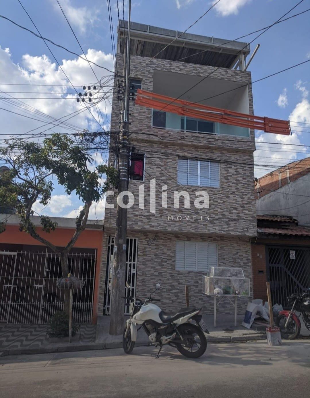 Sobrado, 12 quartos, 10 m² - Foto 1