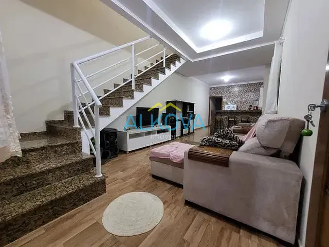 Sobrado com 125m² 3 quartos e 2 banheiros, à venda, no bairro Jardim Paulista em São José dos Campos