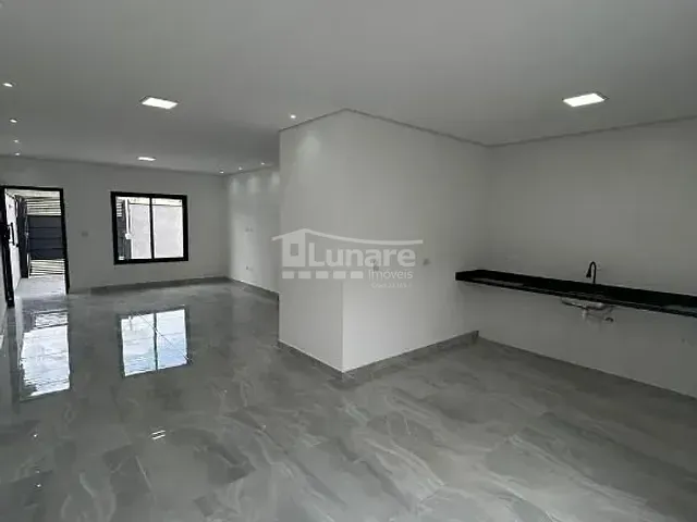 Sobrado com 123m² 3 quartos e 1 banheiro, à venda, no bairro Vila Cecília em Mogi das Cruzes