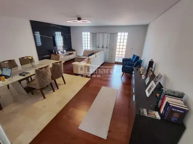 Sobrado com 260m² 4 quartos e 4 banheiros, à venda, no bairro Vila Nova Socorro em Mogi das Cruzes
