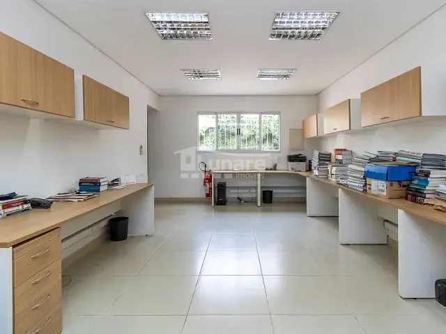 Sobrado com 576m², à venda, no bairro Pacaembu em São Paulo