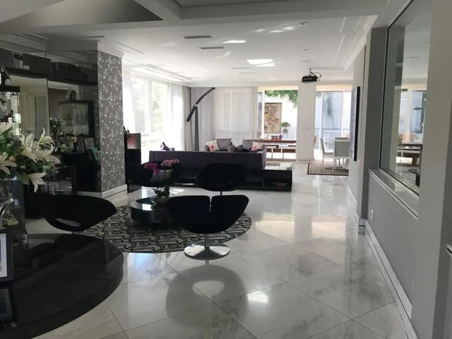 Sobrado com 663m² 4 quartos e 6 banheiros, à venda, no bairro Alphaville Residencial Dois em Barueri
