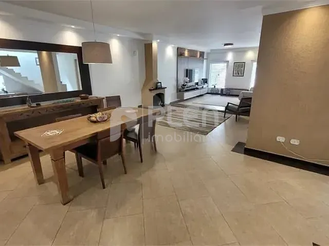 Sobrado 4 quartos e 5 banheiros, à venda, no bairro Jardim Leonor Mendes de Barros em São Paulo